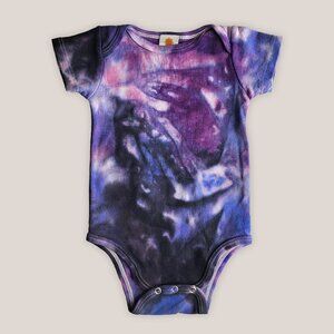 NWT Kalila Organic Cotton Tie Dye Baby Bodysuit Onesie in Purple Hand-Dyed